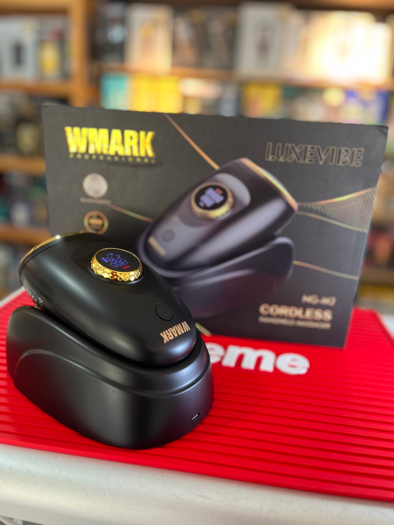 Planeta del barbero - masajeador wmark m2