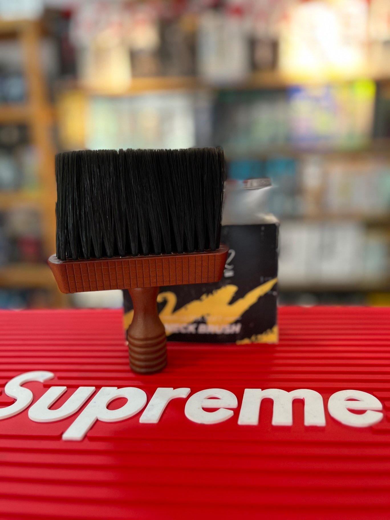 Planeta del barbero - mota de sacudir brush