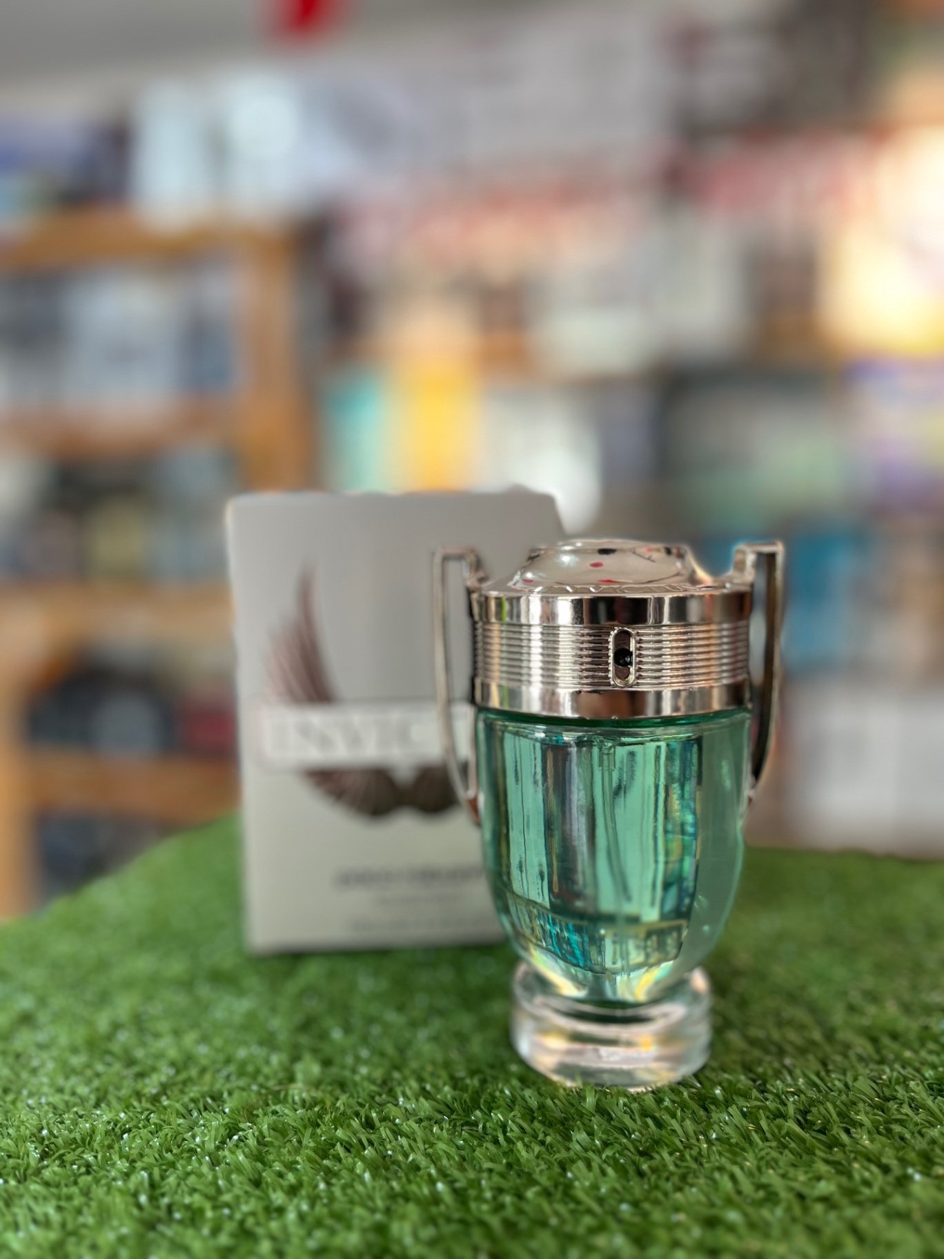 Planeta del barbero - Perfume  Invictus