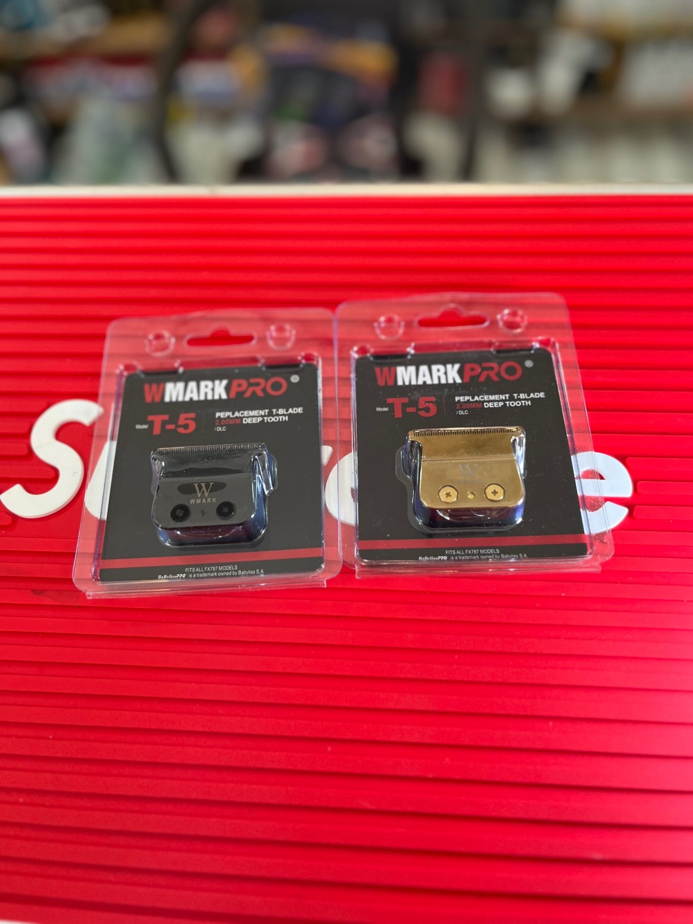 Planeta del barbero - cuchilla wmark patillera