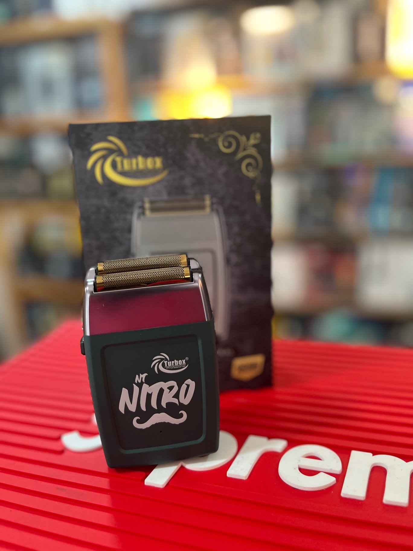 Planeta del barbero - maquina shaver nitro