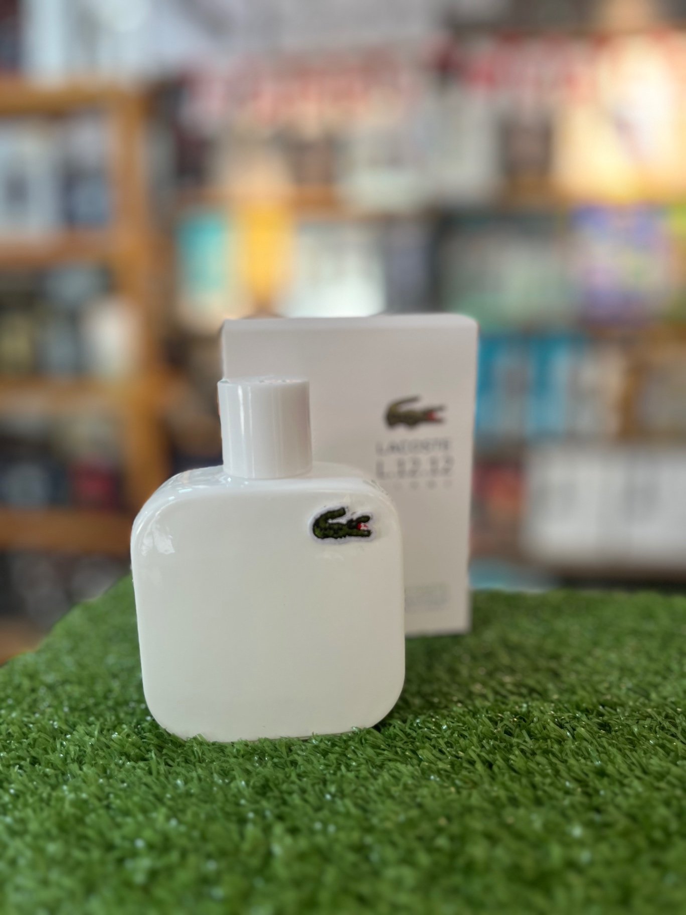 Planeta del barbero - Perfume  Lacoste White